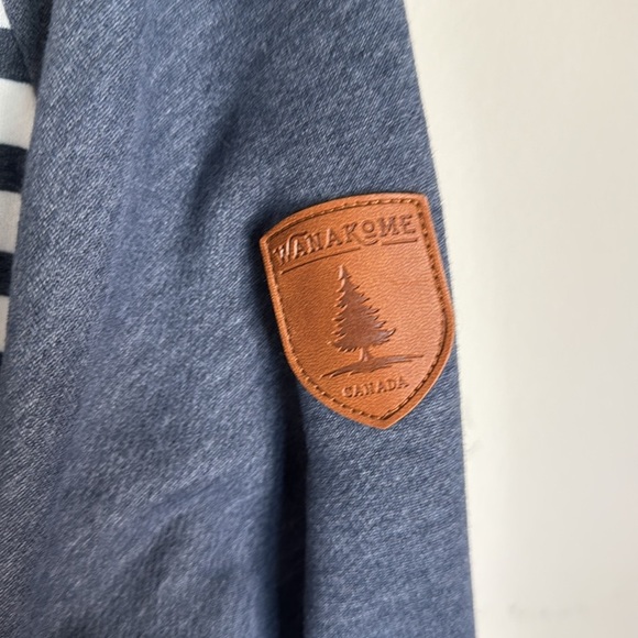 Wanakome Faith Pullover Hoodie The Old Mill Size XL - Picture 4 of 9